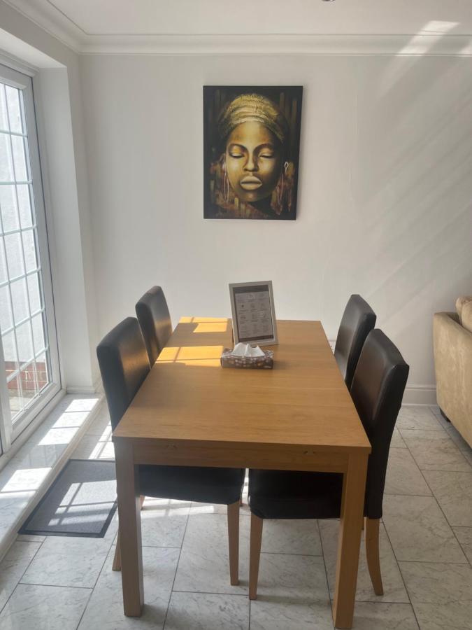 City Reach Retreat Spacious 4Bed House Startford Maryland Great Transport Links Londres Exterior foto
